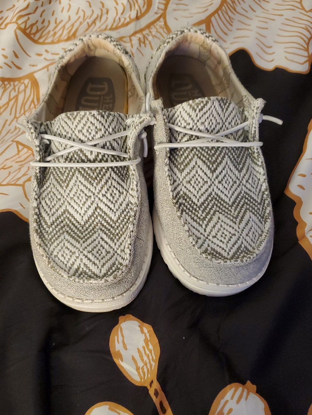Euc Barely Worn Hey Dude Size 6